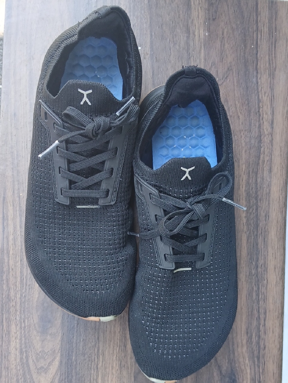 Flux Women's Adapt Runner Black Gum Running Athletic Barefoot Knit Shoe Size 8.5